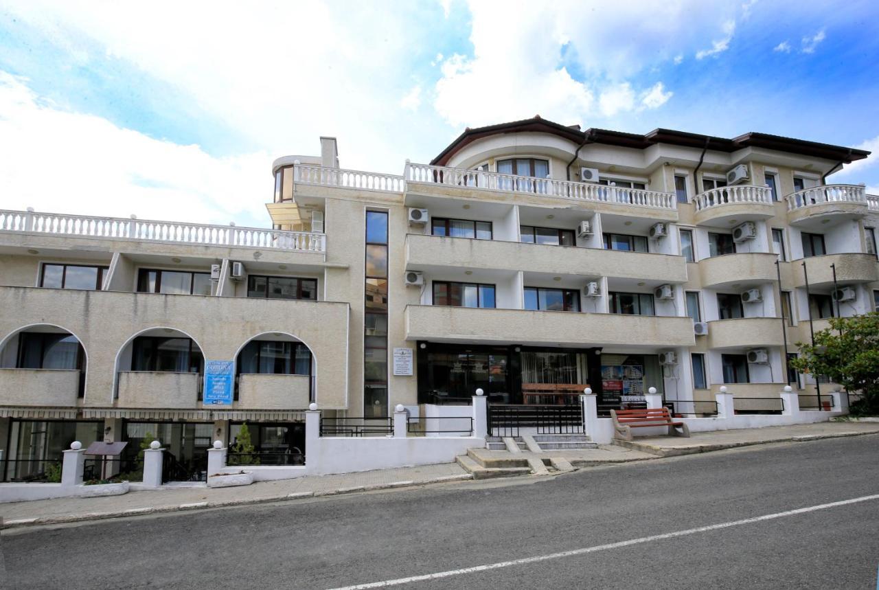 Hotel Corona Sveti Vlas Ngoại thất bức ảnh