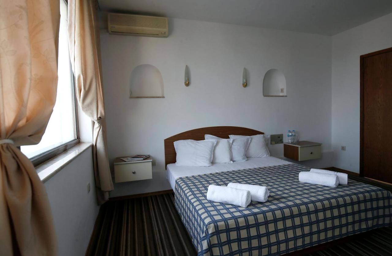 Hotel Corona Sveti Vlas Ngoại thất bức ảnh