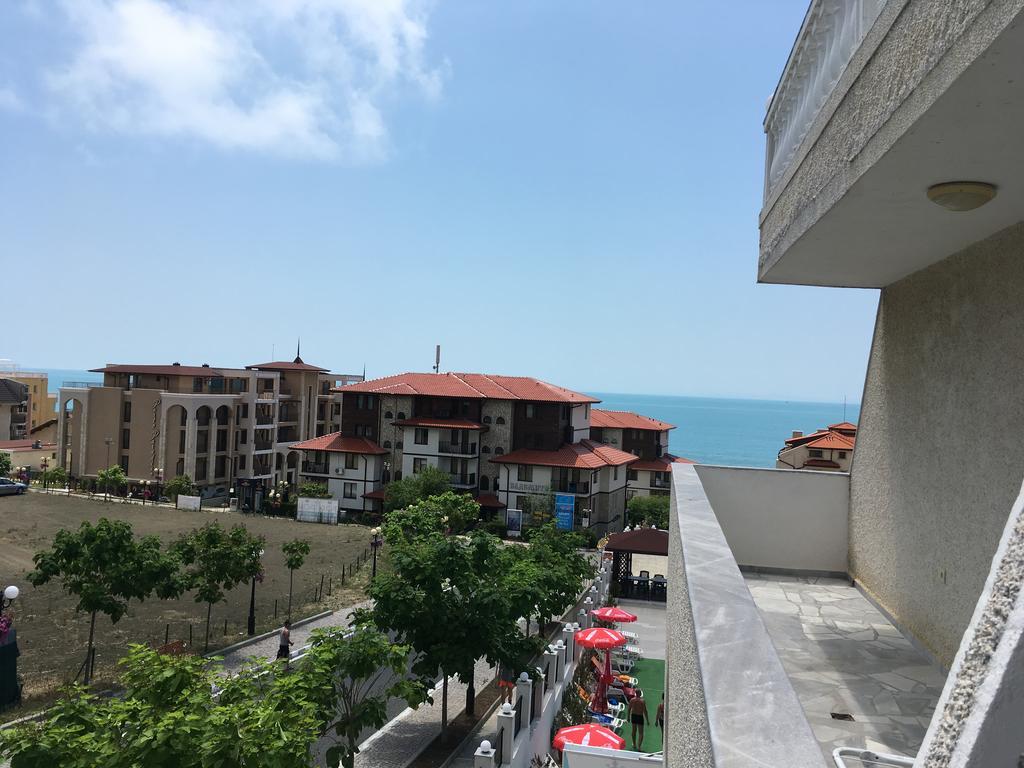 Hotel Corona Sveti Vlas Ngoại thất bức ảnh