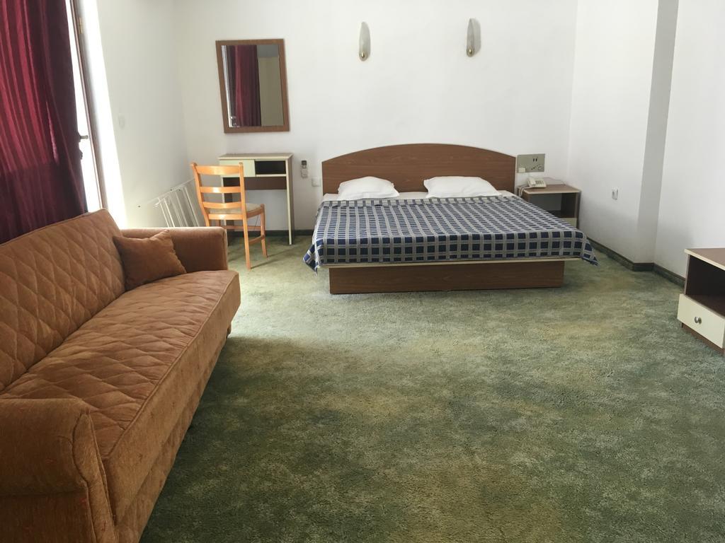 Hotel Corona Sveti Vlas Ngoại thất bức ảnh